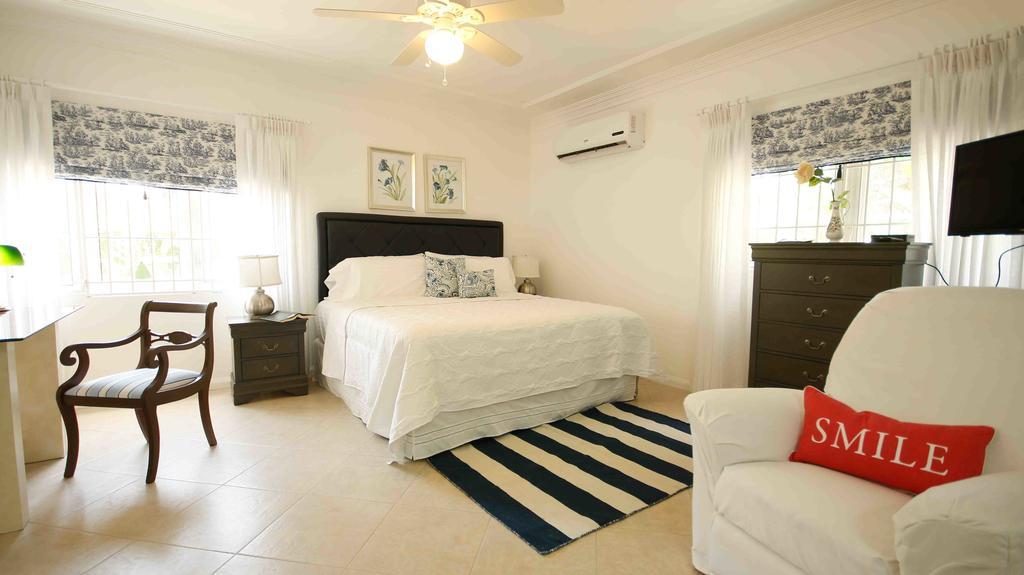 Cattleya Luxury Suites Kingston Rom bilde