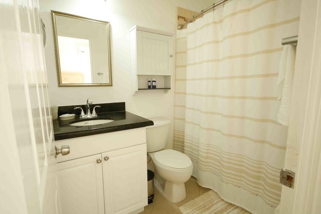 Cattleya Luxury Suites Kingston Eksteriør bilde