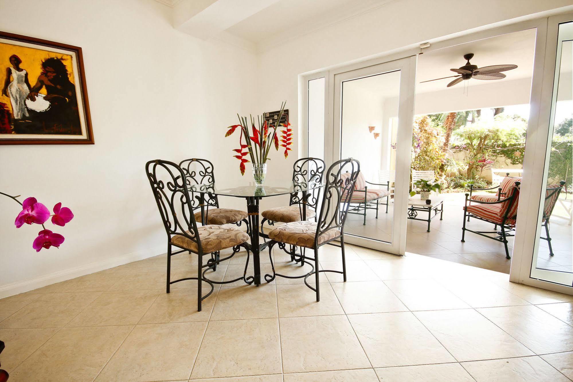 Cattleya Luxury Suites Kingston Eksteriør bilde